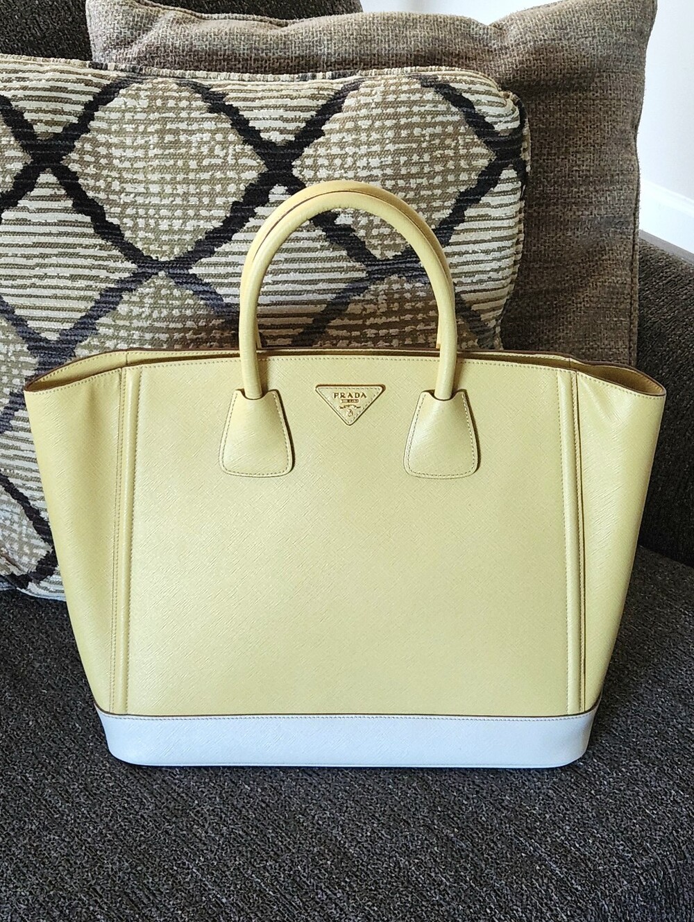 💛RARE Prada💛 - Bi-Color Ananas/Talco Saffiano Lux Leather Large Shopping Tote - Picture 1 of 16
